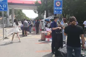 实习路上无缝衔接，200余名学生享受企业专车到校接送服务图片