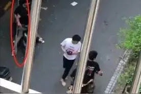 柳州一男子小区内被捅死，刚刚6名嫌疑人落网图片