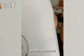 男孩在幼儿园崩溃大哭：呜呜呜，老师把妈妈画胖了图片