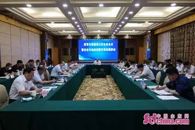 烟台商贸市场组第三次全体会议暨老旧市场改造提升现场观摩会召开图片
