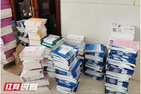 一本也不能少！永州职院给学子免费邮寄教材图片
