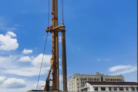 义东高速第一桩正式开钻 拉开工程大干快上序幕图片