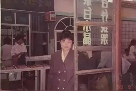 从摆地摊到一座“城”、从无证经营到手握专利，这个“全球最大”了不起图片
