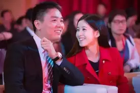 章泽天500亿身家登上新财富500富人榜 喜欢收集十几块的玩具图片
