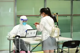 长沙往返北京航班近半取消 北京飞长沙要经过哪些防疫排查图片