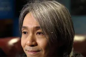 港媒曝周星驰疑因需要资金周转 抵押市值11亿豪宅图片