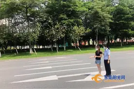 女司机驾驶无牌小车肇事逃逸！只因听了弟弟一句话…图片