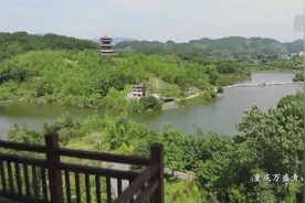 重庆万盛：汛期中的湿地公园 防洪旅游两不误视频封面