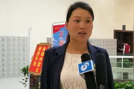 55秒 | 临沂市人大代表牛庆花：带动年轻人加入直播电商 让农产品能卖上好价钱视频封面