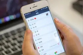 夜读丨“拍一拍”，拍出了什么回响？图片