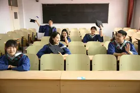 特殊的毕业 特殊的纪念视频封面