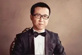 封“神”纪⑧丨“贼眉鼠眼”后悔取笔名太随意：第一本书就红了，没想到“马甲”成了“正装”图片