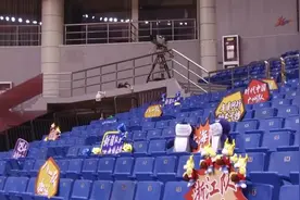 现场｜CBA复赛在即，他们说“很开心很幸运”视频封面