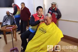 荣成硬汉父亲：我要成为儿子的榜样图片