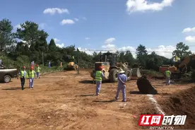 S345新田至二广高速宁远互通公路项目全面动工推进图片