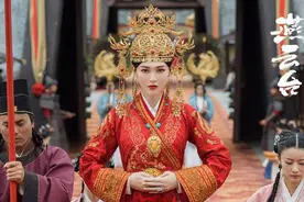 新剧造型、复工花絮曝光，生完孩子的唐嫣还是那么美图片