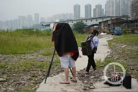 外地摄影专业研究生称菜园坝江边如超现实的油画图片