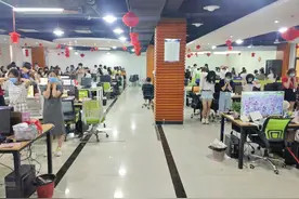 诈骗团伙引诱受害人交钱办“模卡”合肥警方赴多省抓获嫌犯170人图片