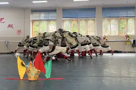 甘孜阿坝看新貌⑬用歌舞传承康巴文化图片
