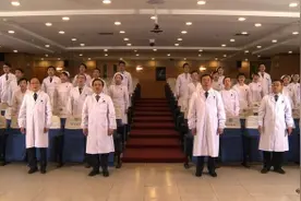 抗疫英雄共唱“战歌”催人泪下《经典咏流传》回归图片