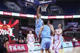 有惊无险 CBA新疆队险胜青岛男篮图片