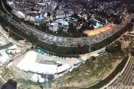此时，深汕高速龙岗段、东部沿海高速返程车流量大图片