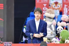 对话｜CBA赛场主持人：没有观众，我们就用嗓子创造气氛图片