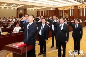 泰州市区两级一批政府要职获得任命：徐文进任泰州市副市长 刘剑波任海陵区代区长图片