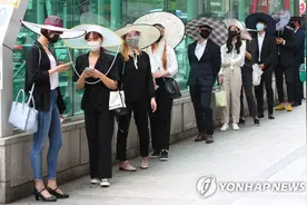 韩国江南站现个性防疫帽 灵感来源于传统书生冠帽图片
