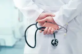 医生和家属看过来！是否应该告知患者患癌实情？图片