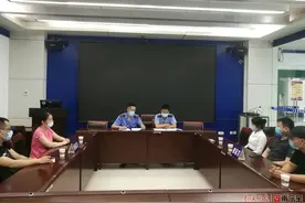 奔驰车刚修好又爆缸无法启动，南宁一车主维权却遭遇“踢皮球”图片