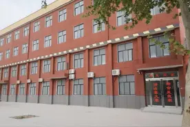 “25吨问题水泥卖到农村学校”续：4名责任人获刑图片