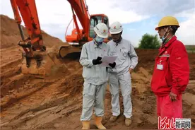 中俄东线上的“超级”监理团队图片