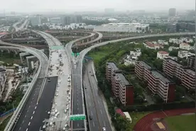 张江科学城建设迎来重大利好，龙东高架路内环至中环段明晚开通图片