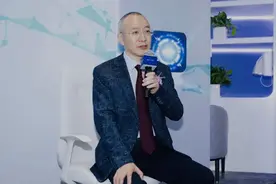 15年等来创新疗法，肿瘤电场治疗开出上海首张处方图片