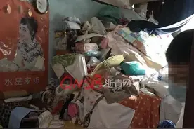 老房子时隔30年才收回，法院上门腾退，打开大门惊呆了图片
