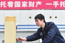 航空工业沈飞劳动模范胡珑耀：一往无前永不服输图片