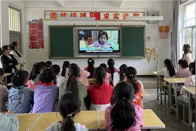 火红乡柴山小学开展女学生合法权益暨生理卫生知识专题讲座图片