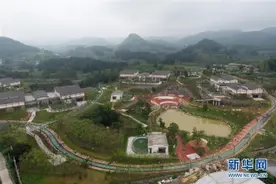 湖南湘西：凤凰中华大熊猫苑正式开园「组图」图片