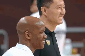 老马否认喊了“换苏伟”：就想给他罚球施点压图片
