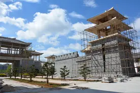 陆良南境颐养特色小镇初具雏形图片