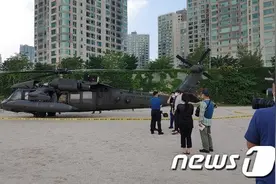 韩国网民怒了！美军机迫降首尔公园 旁边就是居民楼图片