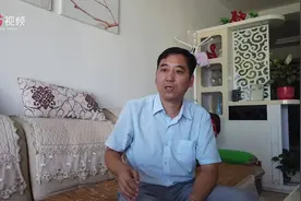 微记录丨东莞DMD男孩慢慢走图片