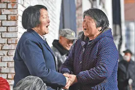 对亲人严，对身边人好，对村里人亲（传承·红色基因 时代风华）图片