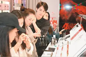 国产美妆爆款是怎么炼成的？图片