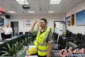 张乾波：把农民工党员身份“亮出来”图片