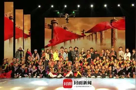 吉布李宏：重返大凉山 为彝族孩子们谱儿歌｜凉山瓦吉瓦图集⑦图片