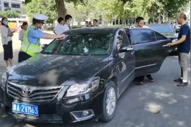 提前看考场怕堵？郑州交警来保通图片