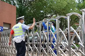这次换爸爸在身后 你安心“上战场”图片