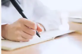 记录时代发展，名师解读43年来湖南考生做过的高考作文题图片